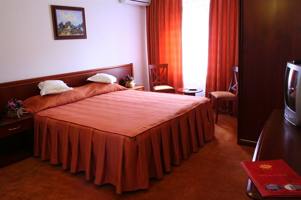 Reina Hotel Bucureşti